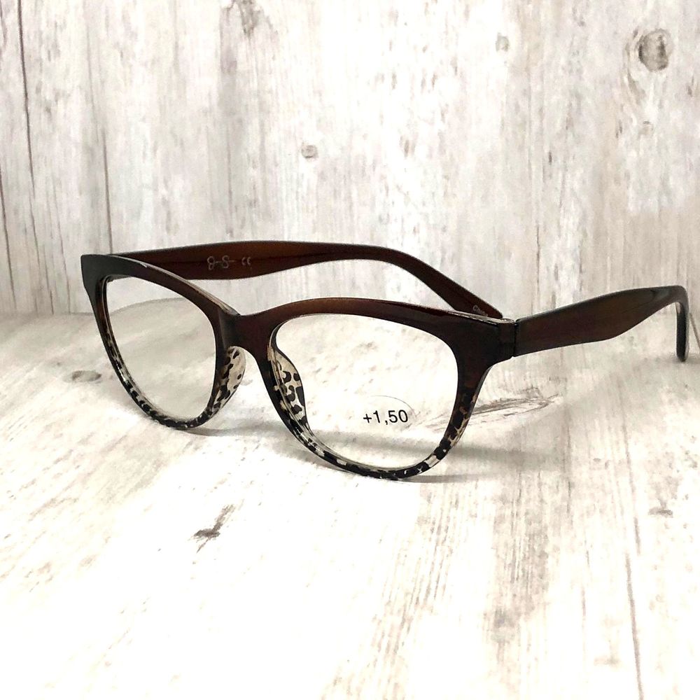 Jessica Simpson Cat Eye reading Glasses eyeglasses